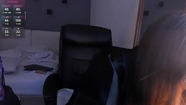 selena monroy online show from November 10, 2025, 5:01 am