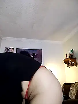 Snapshot of Julie_wallace chatting on May 26, 2026, 5:55 pm Julie wallace online show from May 26, 2026, 5:55 pm