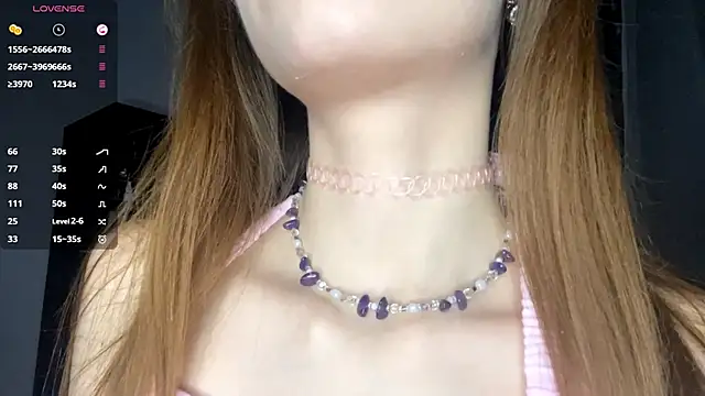 YourLittleElfie online show from September 23, 2025, 3:30 pm