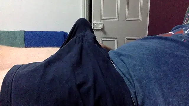 tdjw92 online show from February 16, 2026, 9:02 pm