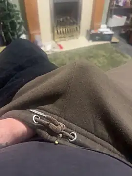 tdjw92 online show from December 15, 2025, 8:58 pm