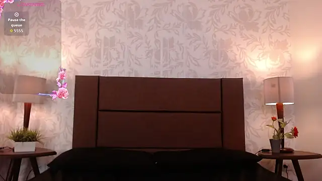 Ava Raye online show from October 21, 2025, 7:57 pm