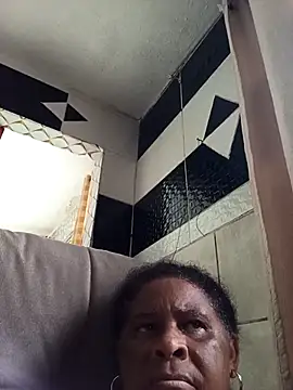 Rosabela04 online show from April 14, 2026, 3:06 pm