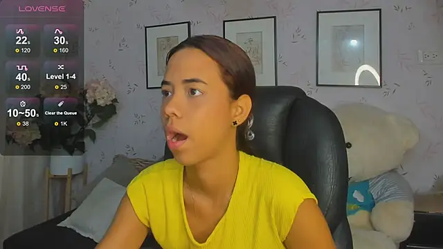 Anntonellaa online show from November 15, 2025, 12:20 pm