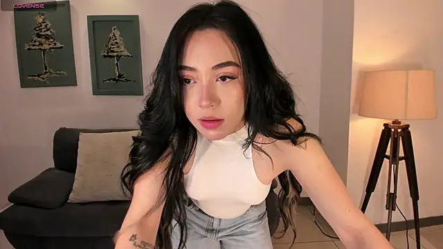 KatieAngelX online show from November 5, 2025, 10:40 am