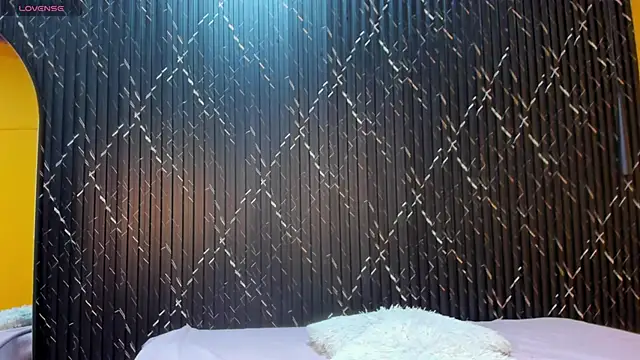 Miss Ariaa online show from October 12, 2025, 12:50 pm