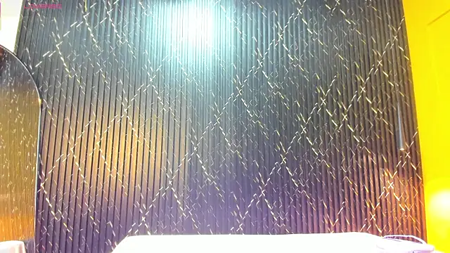 Miss Ariaa online show from September 18, 2025, 11:46 am