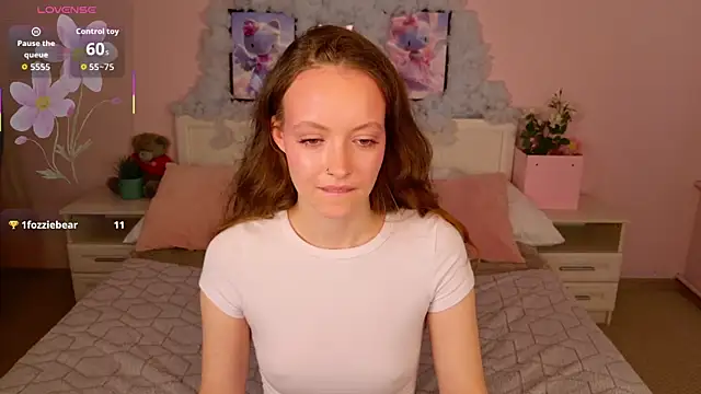 SallyPinkman online show from October 12, 2025, 12:39 pm