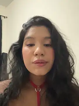 Lyria Diamond online show from October 13, 2025, 10:21 pm