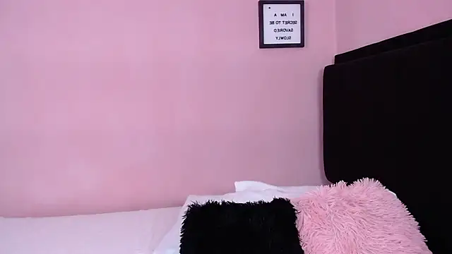 Lyria Diamond online show from September 27, 2025, 12:39 am