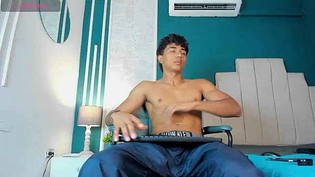 Jaycob Black1 online show from September 19, 2025, 11:58 am