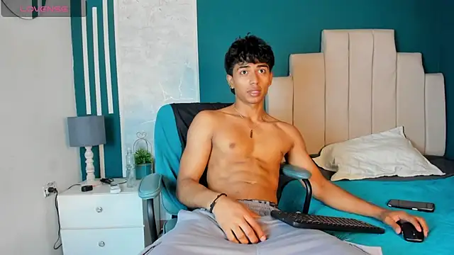 Jaycob Black1 online show from September 22, 2025, 12:11 pm