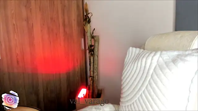 val varago online show from April 14, 2026, 5:01 am