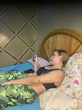 coupleyys online show from July 14, 2026, 8:04 pm