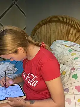 coupleyys online show from July 16, 2026, 9:01 pm