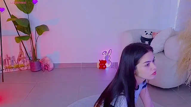 violetssweet online show from October 4, 2025, 12:39 pm