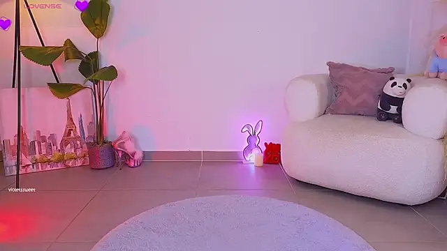 violetssweet online show from October 21, 2025, 1:27 am