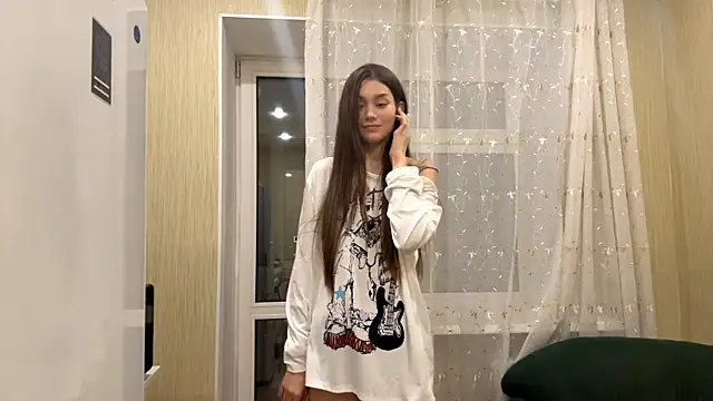 Cuteviola online show from September 18, 2025, 2:42 pm