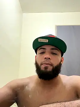 LeoPR00 online show from October 27, 2025, 2:40 pm