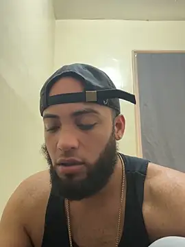 LeoPR00 online show from October 3, 2025, 3:24 pm