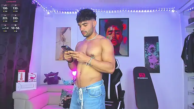 JordanRossie online show from September 21, 2025, 11:10 pm