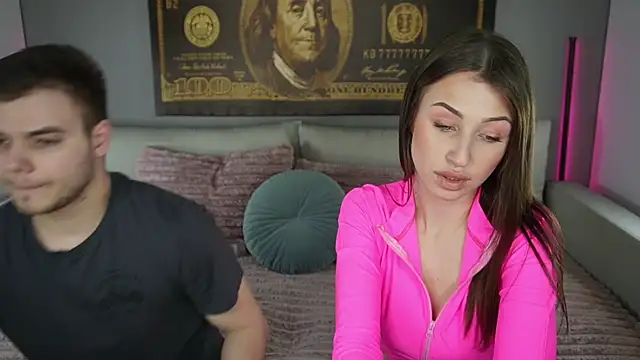 Vikki George online show from September 14, 2025, 7:47 pm