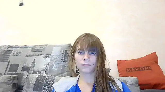 Snapshot of Loriven chatting on February 4, 2026, 8:04 pm Loriven online show from February 4, 2026, 8:04 pm