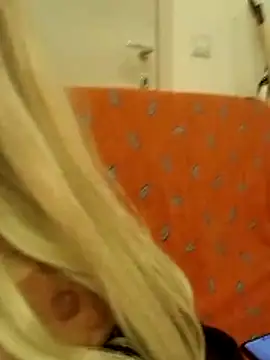 bonitabonita online show from November 15, 2025, 10:47 pm