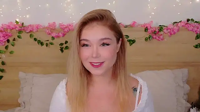 Lilith Bonheur online show from October 23, 2025, 8:07 pm