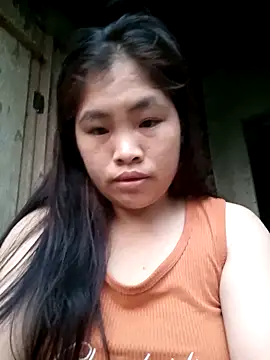 Luyen004 online show from April 6, 2026, 10:55 pm