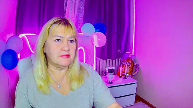 EmmaEllison online show from September 25, 2025, 11:49 am