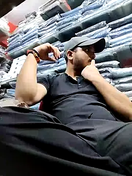 Snapshot of lil_saintdeath chatting on November 2, 2025, 11:15 am lil saintdeath online show from November 2, 2025, 11:15 am