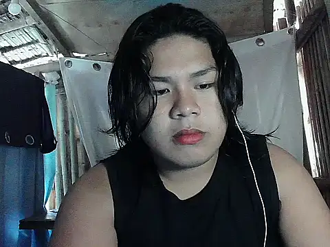 Huntrix2025 online show from April 13, 2026, 6:28 am