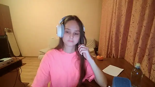 SharybbFace online show from September 19, 2025, 4:00 pm