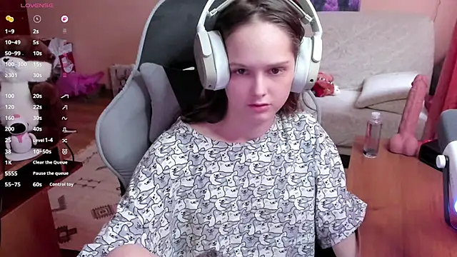 SharybbFace online show from April 18, 2026, 3:03 pm