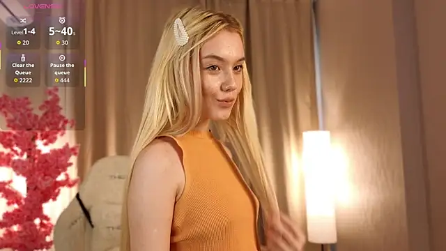 Snapshot of Flirty_lee chatting on October 5, 2025, 2:19 pm Flirty lee online show from October 5, 2025, 2:19 pm