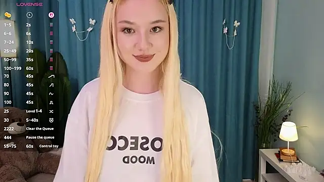 Snapshot of Flirty_lee chatting on September 13, 2025, 3:56 pm Flirty lee online show from September 13, 2025, 3:56 pm