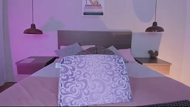 cloehill  online show from February 13, 2026, 11:54 am