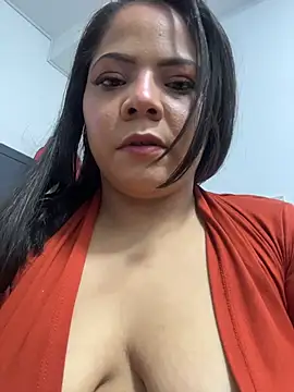 ROUSE SINCLAIR online show from December 18, 2025, 8:23 pm