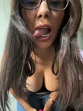 Snapshot of Nicol_X chatting on May 27, 2026, 3:41 pm Nicol X online show from May 27, 2026, 3:41 pm