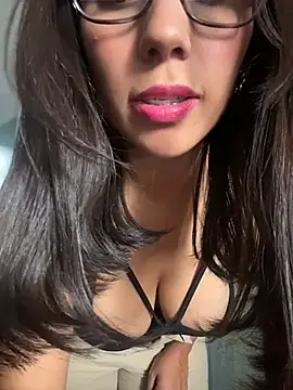 Snapshot of Nicol_X chatting on May 19, 2026, 3:30 pm Nicol X online show from May 19, 2026, 3:30 pm