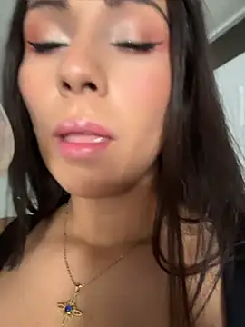 Snapshot of Nicol_X chatting on April 28, 2026, 4:33 pm Nicol X online show from April 28, 2026, 4:33 pm