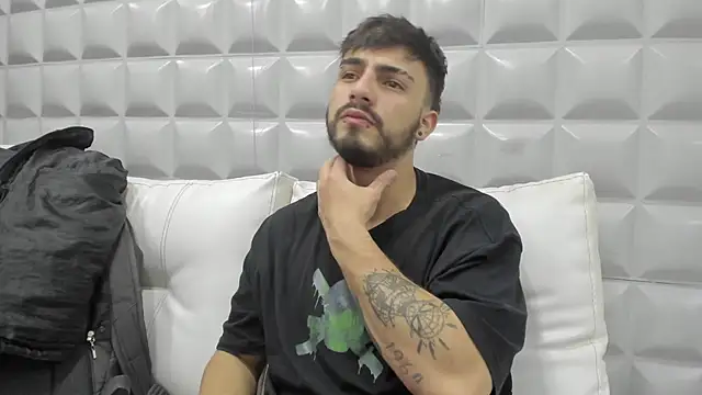 Jack Daniel   online show from November 18, 2025, 4:10 pm