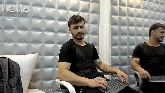 Jack Daniel   online show from October 8, 2025, 1:45 pm