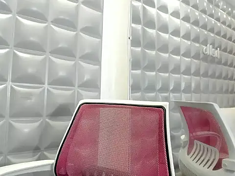 Jack Daniel   online show from October 7, 2025, 3:13 pm