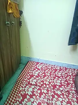 Stud 84780 online show from November 28, 2025, 8:42 pm