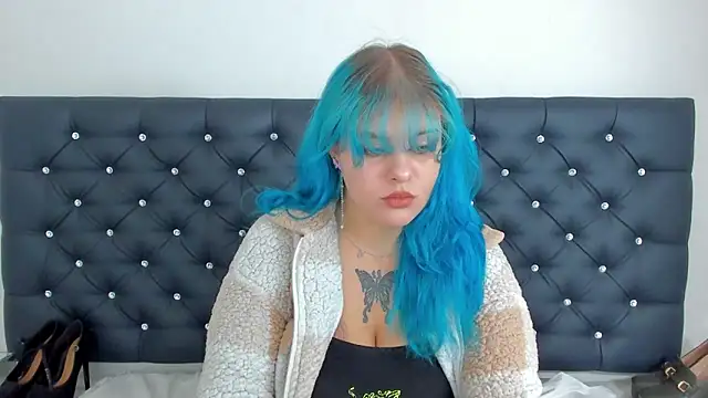 Snapshot of LunaWetPussy chatting on September 24, 2025, 8:54 am LunaWetPussy online show from September 24, 2025, 8:54 am