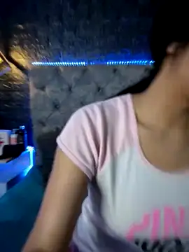 Isabella-Teen online show from October 3, 2025, 3:52 am