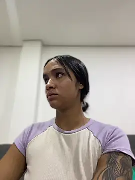 Isabella-Teen online show from March 12, 2026, 7:07 pm