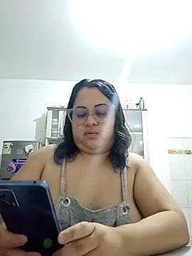 Chiki hot92 online show from November 8, 2025, 11:19 pm